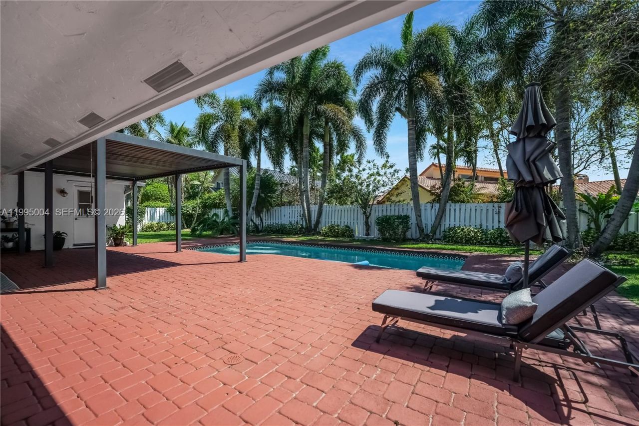 9600 NW 18th St, Plantation, FL 33322 Photo