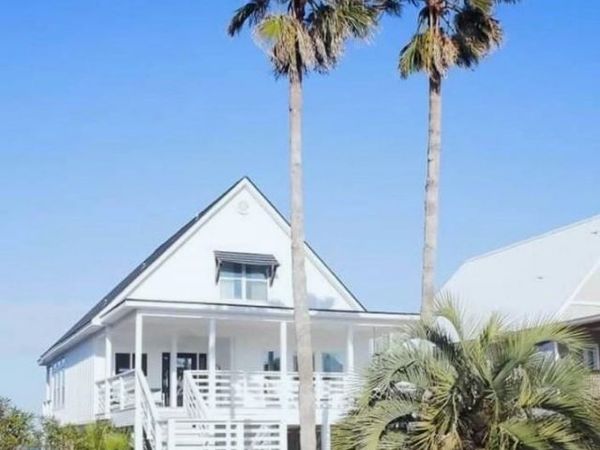 124 Sand Dune Drive, Gulf Shores, AL 36542