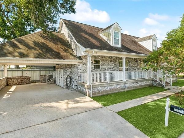 614 W JOSEPHINE Street, Chalmette, LA 70043
