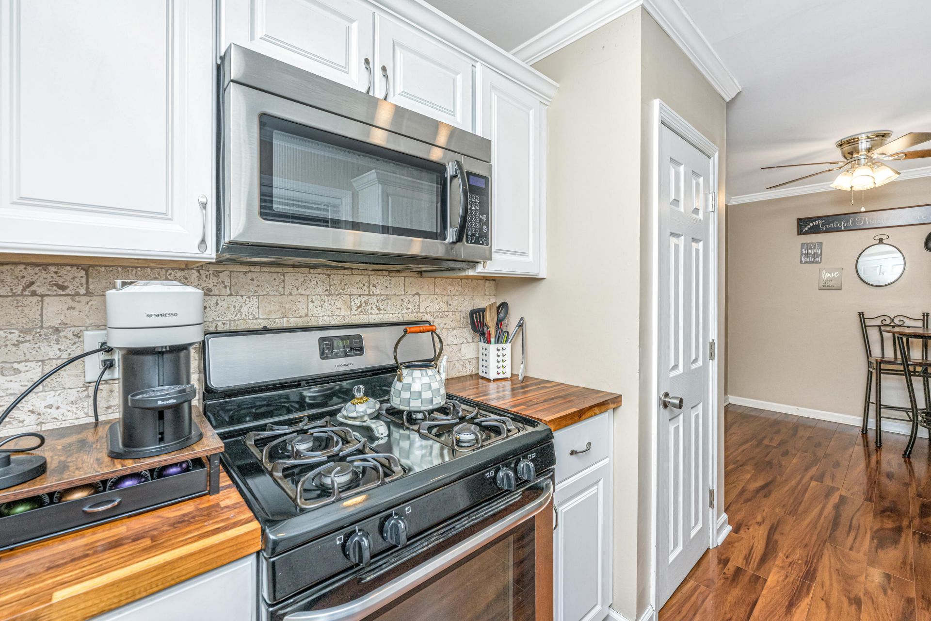 1240 Camelia Road Photo 12