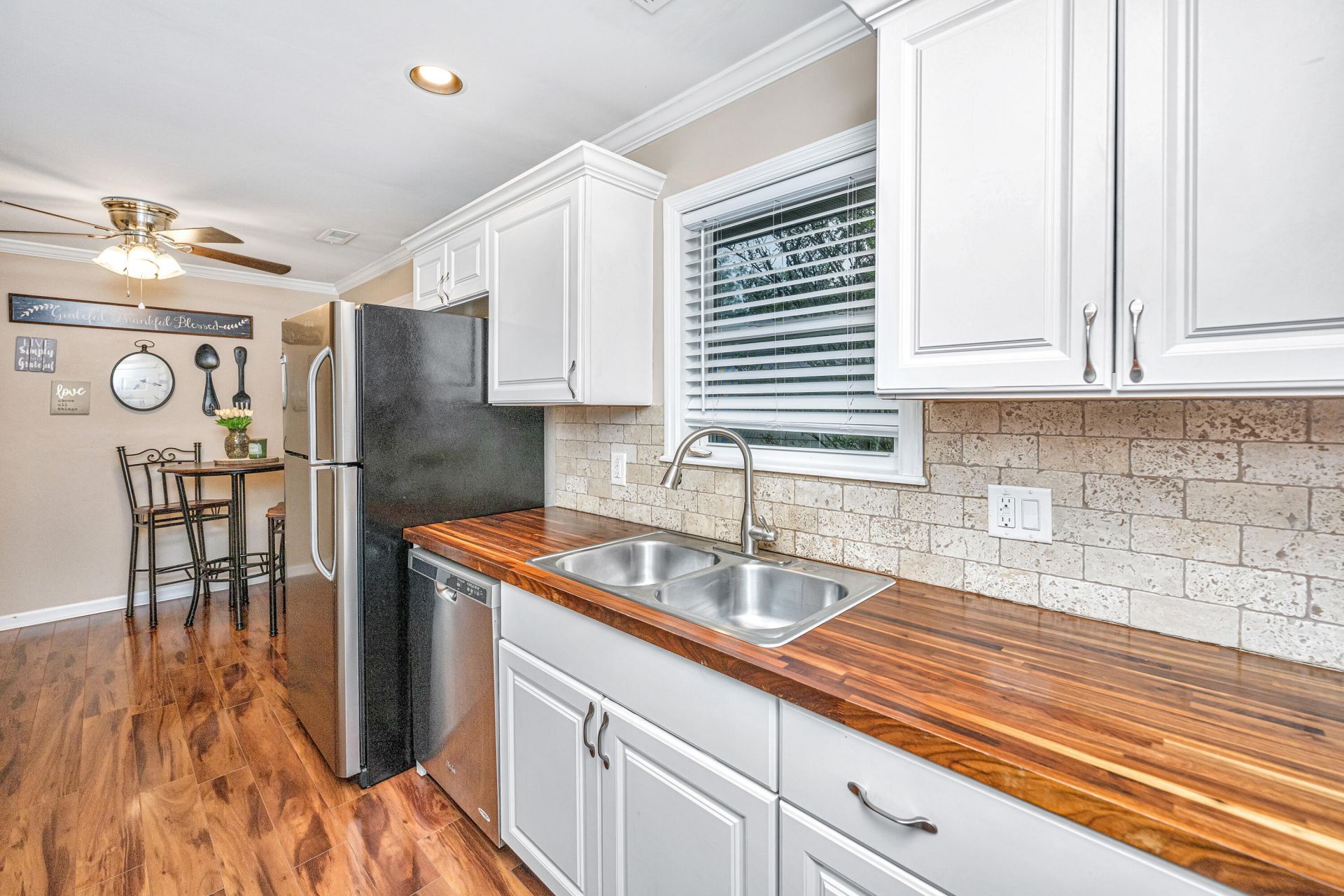 1240 Camelia Road Photo 14