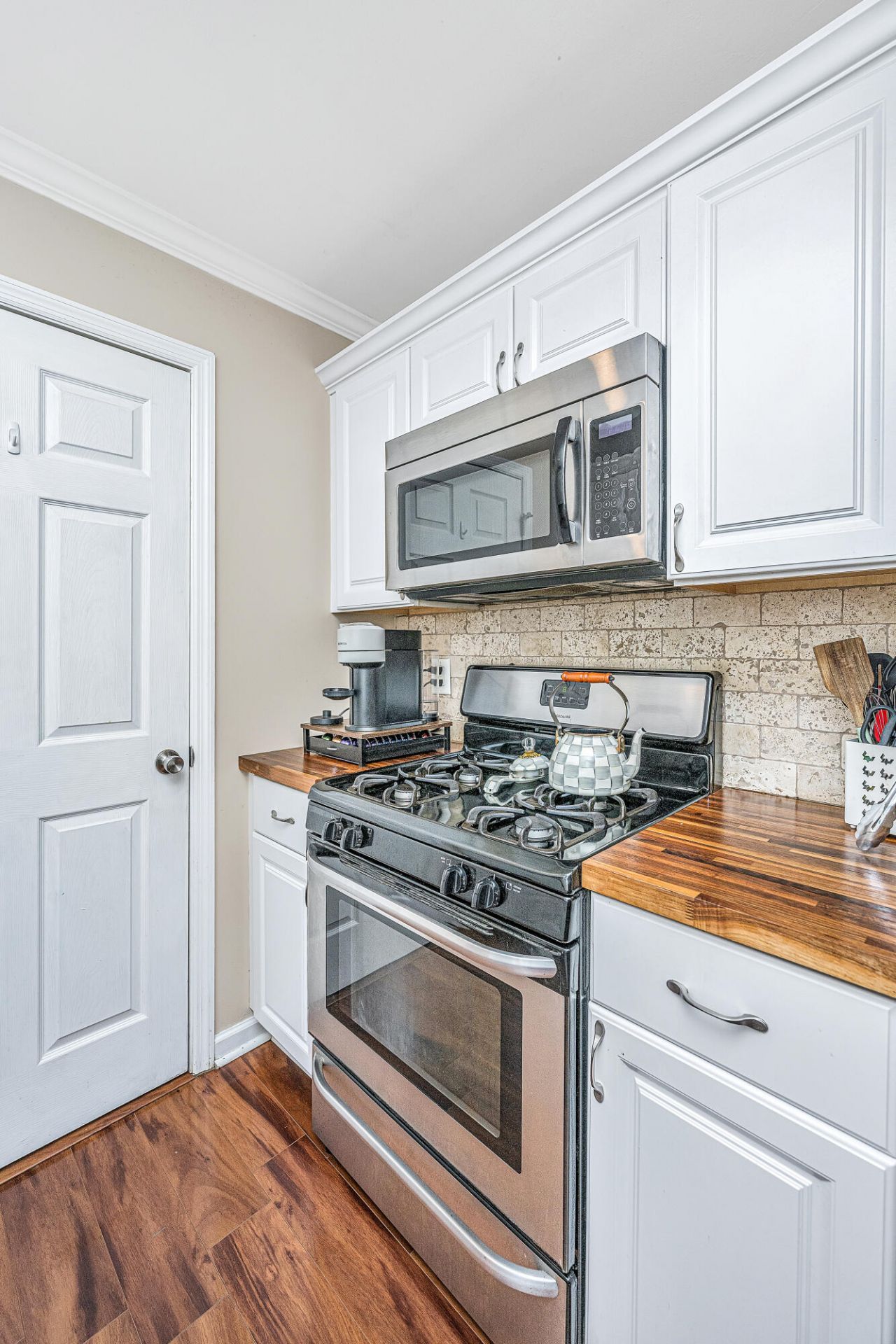 1240 Camelia Road Photo 15