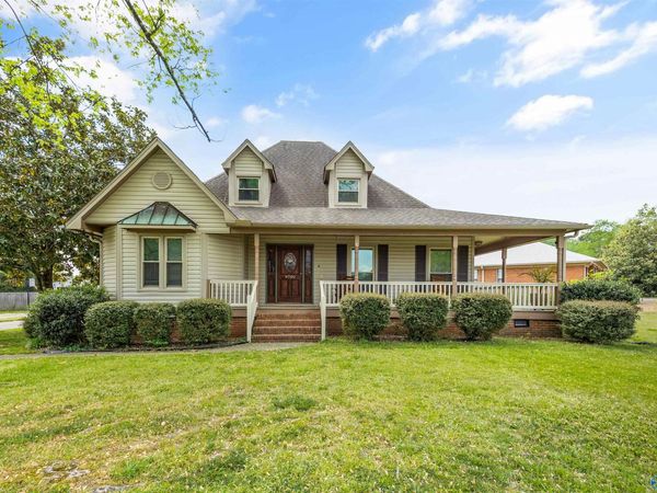 9700 Welch Circle SE, Huntsville, AL 35803