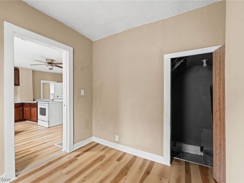 7604 Dudley Avenue, Cleveland, OH 44102 Photo 16