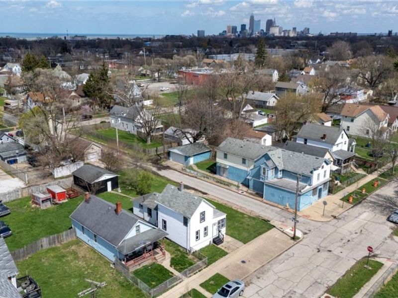 7604 Dudley Avenue, Cleveland, OH 44102 Photo 27