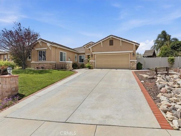 41515 Grand View, Murrieta, CA 92562
