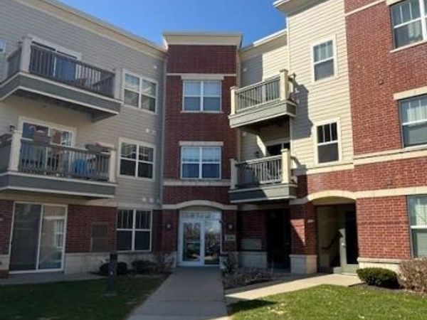 5198 SASSAFRAS Drive, Unit 205, Fitchburg, WI 53711