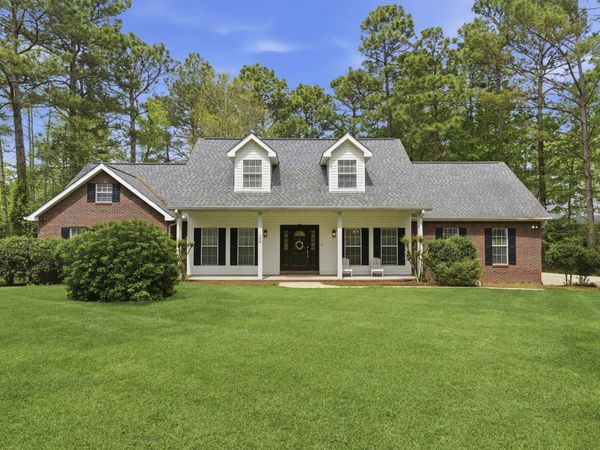 108 Hickory Cir., Petal, MS 39465