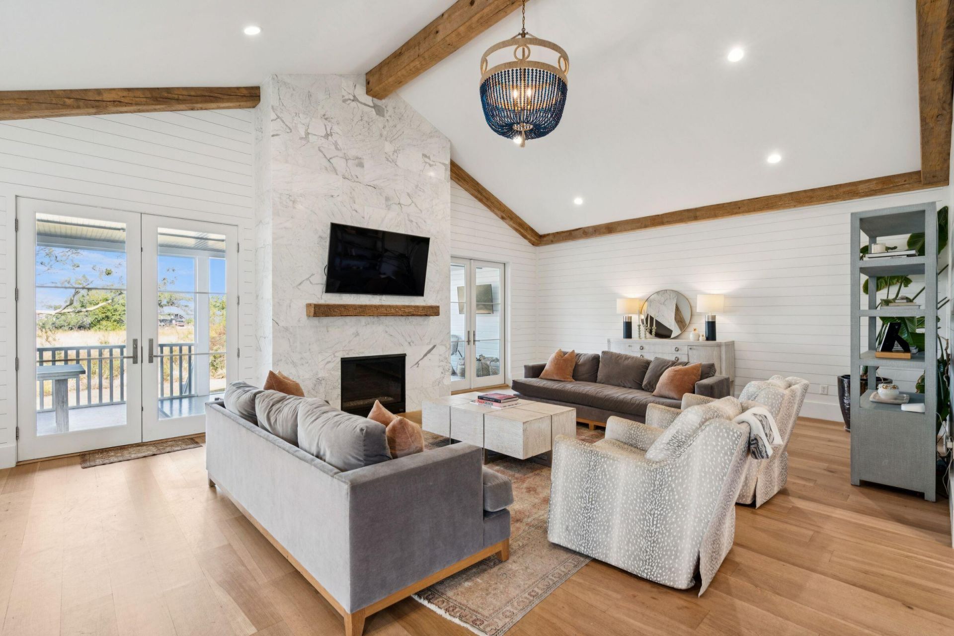 212 Live Oak Drive Photo 11