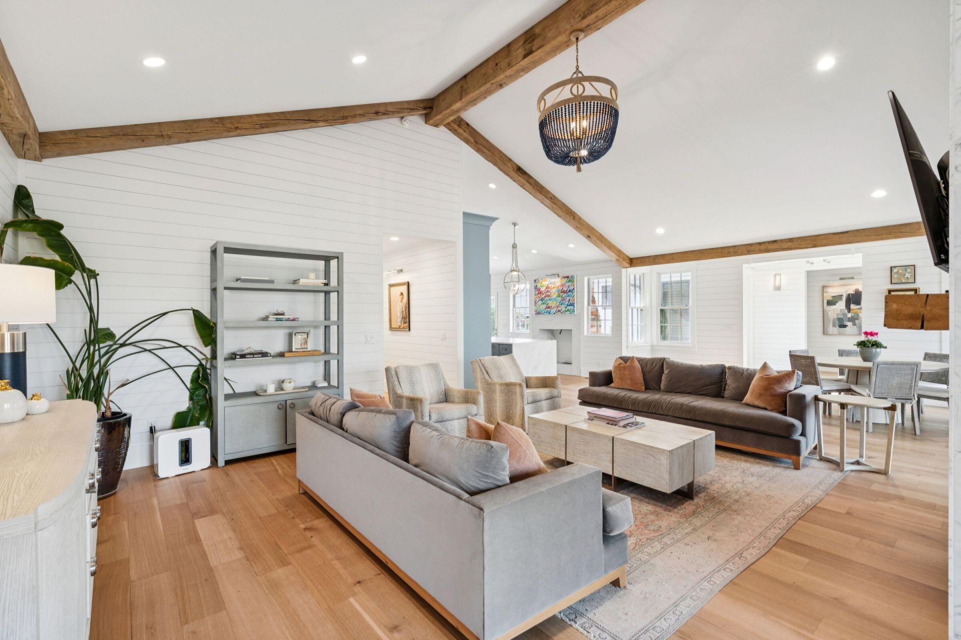 212 Live Oak Drive Photo 13