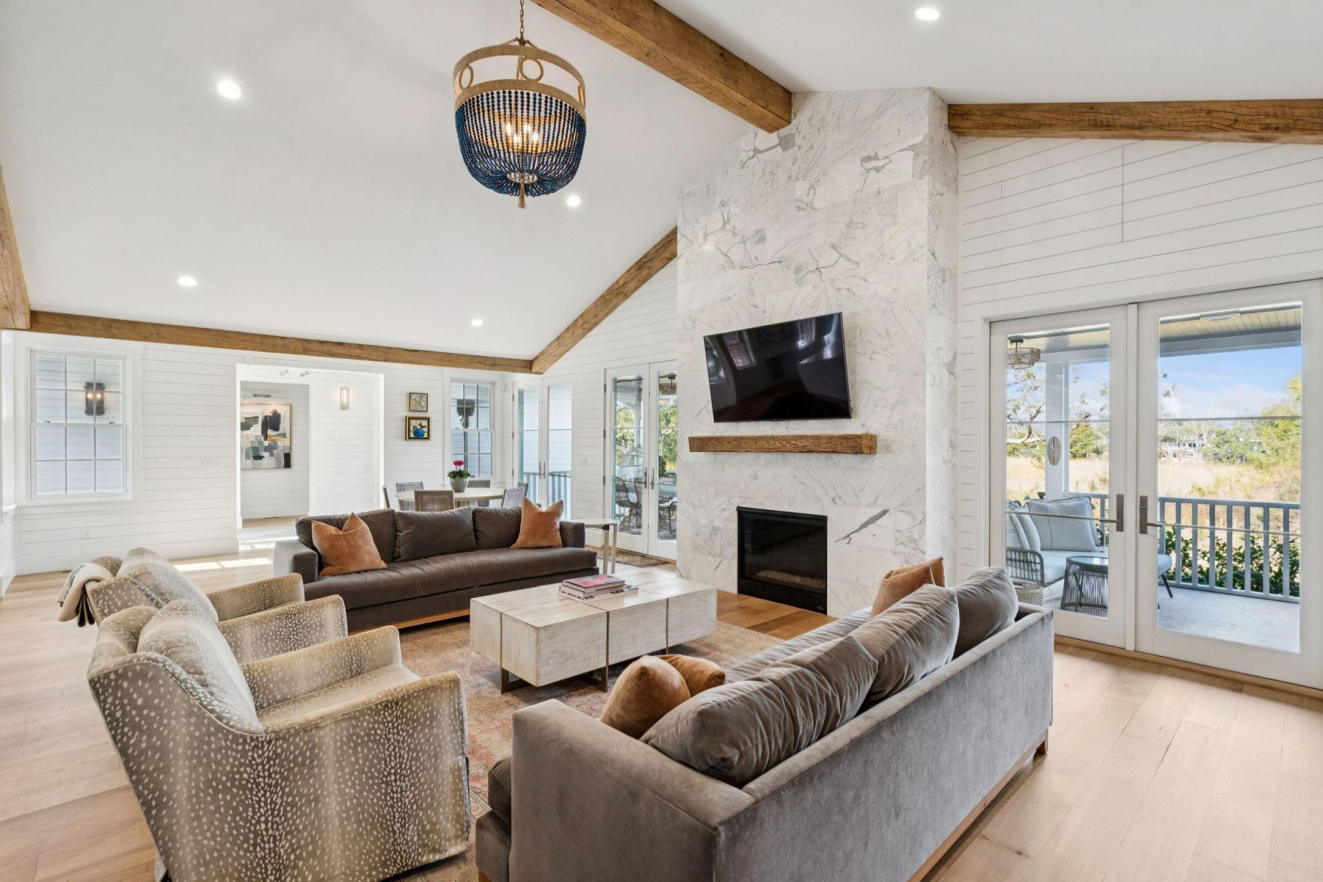 212 Live Oak Drive Photo 14