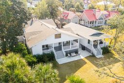 212 Live Oak Drive photo 4