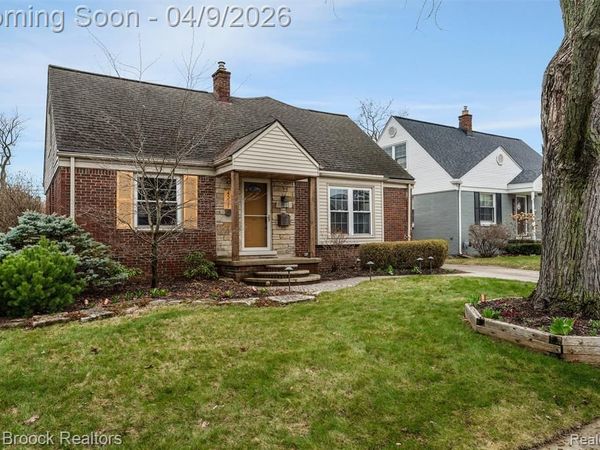 4321 Robinwood Avenue, Royal Oak, MI 48073