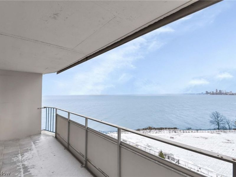 12900 Lake Avenue, Unit 926, Lakewood, OH 44107 Photo 12