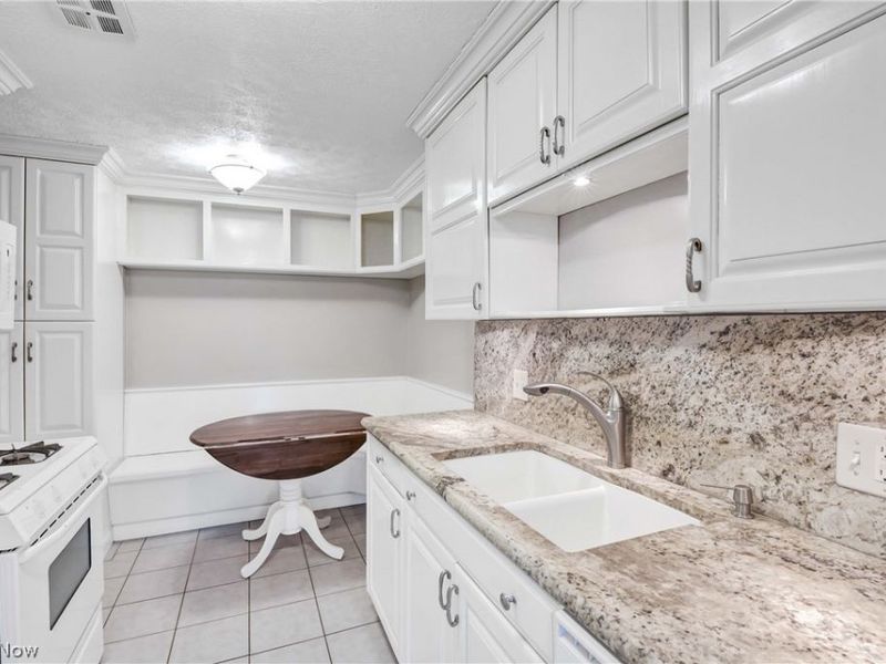 12900 Lake Avenue, Unit 926, Lakewood, OH 44107 Photo 16