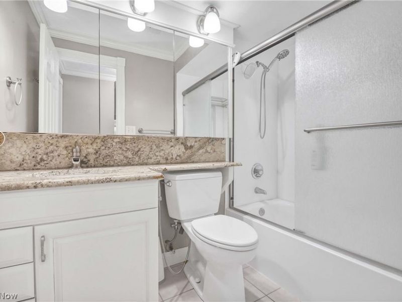 12900 Lake Avenue, Unit 926, Lakewood, OH 44107 Photo 23