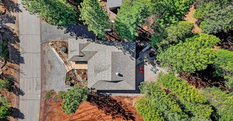 492 Bailey Creek Drive, Lake Almanor, CA 96137 Photo