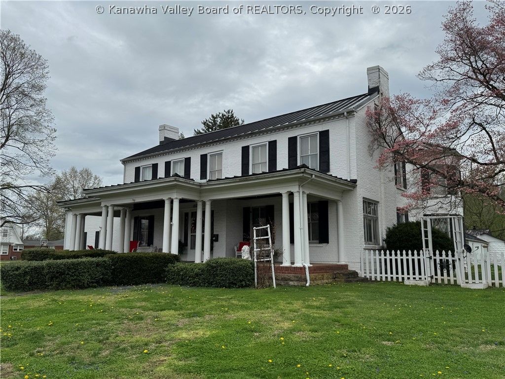 1820 Jefferson Boulevard, Point Pleasant, WV 25550 Main Photo