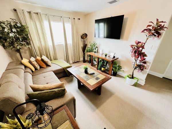 441 NW 7th Terrace, Unit 4, Fort Lauderdale, FL 33311