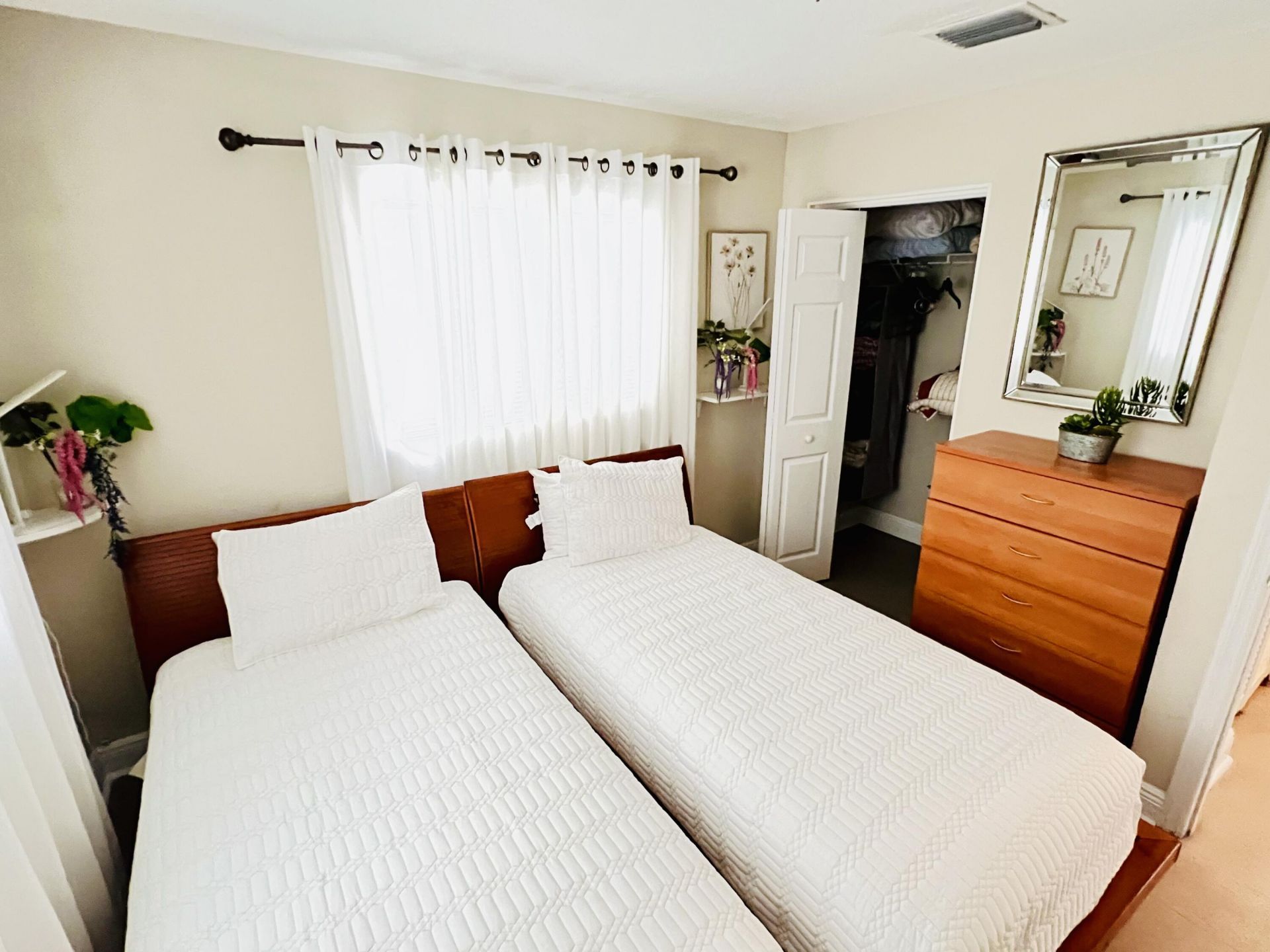 441 NW 7th Terrace, Unit 4, Fort Lauderdale, FL 33311 Photo