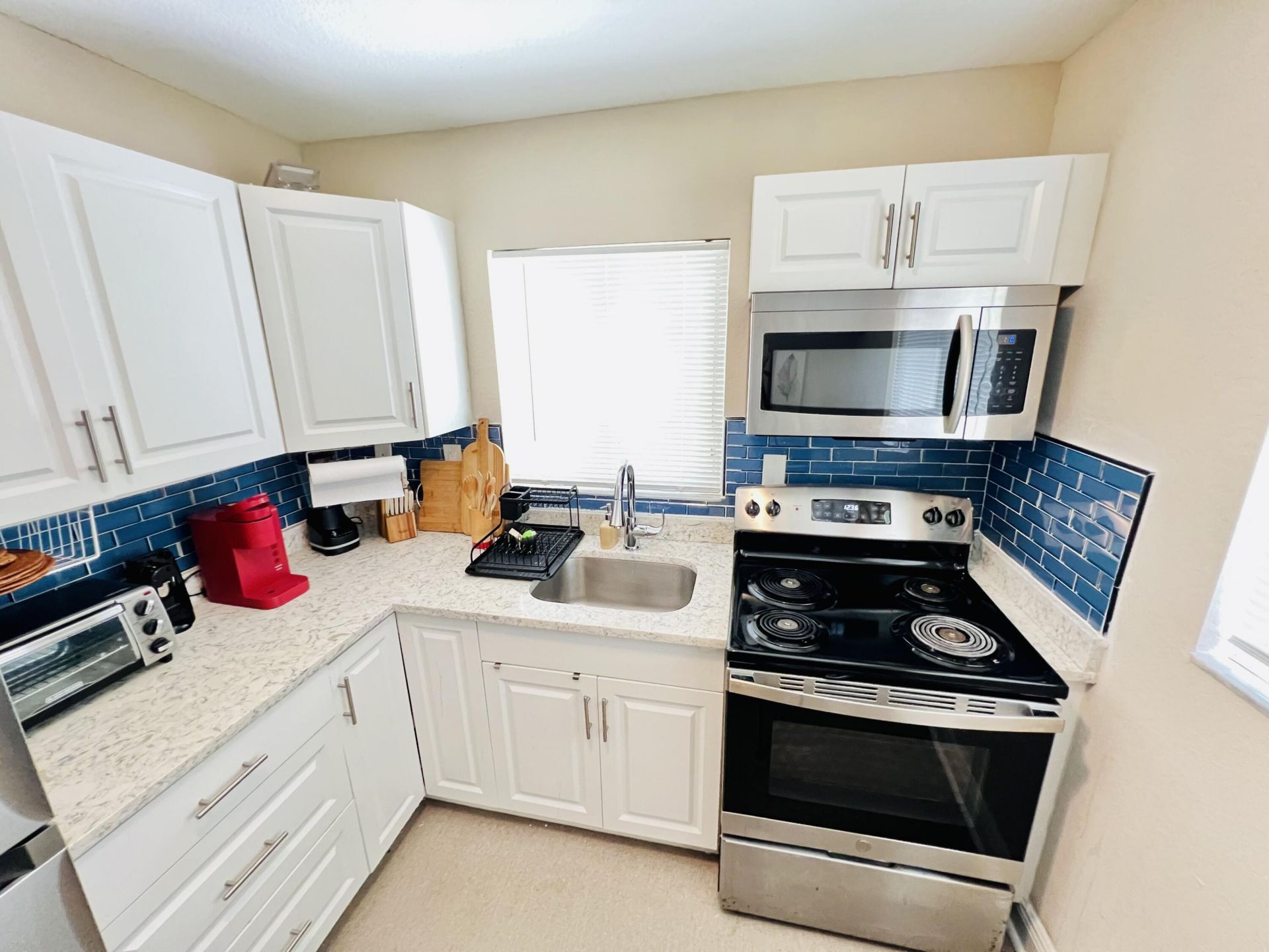 441 NW 7th Terrace, Unit 4, Fort Lauderdale, FL 33311 Photo