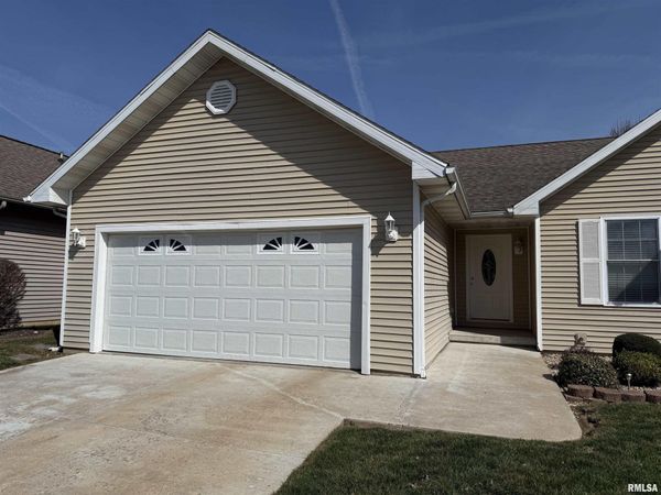 3160 Genevieve Drive, Quincy, IL 62305