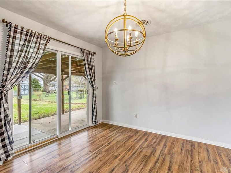 317 Wolf Avenue, Englewood, OH 45322 Photo 2