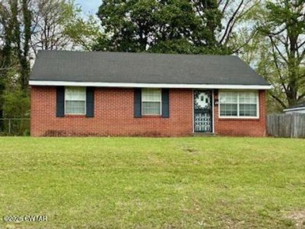 30 Carruthers Drive , Jackson, TN 38301