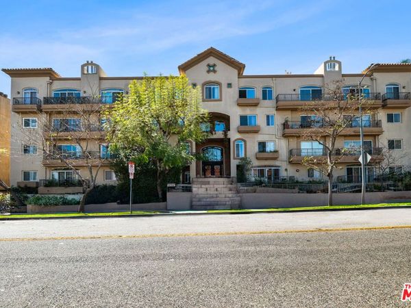 1255 Federal Avenue, Unit 401, Los Angeles, CA 90025