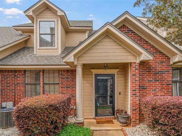 26 Meadow Creek Drive , Bossier City, LA 71111