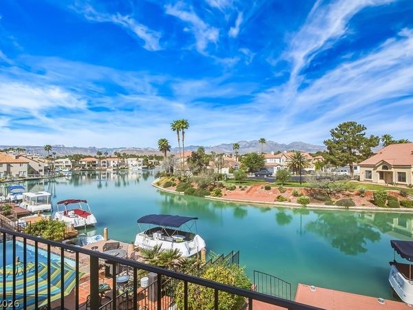 3141 Waterside Circle , Las Vegas, NV 89117