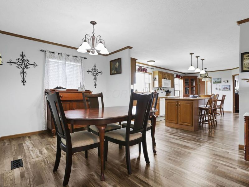 35680 Township Road 72 , Frazeysburg, OH 43822 Photo 14