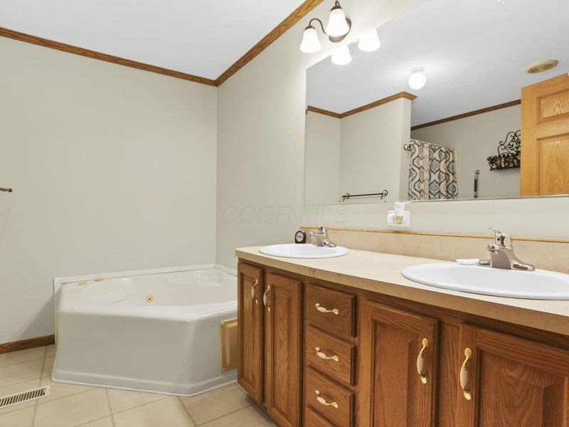 35680 Township Road 72 , Frazeysburg, OH 43822 Photo 27