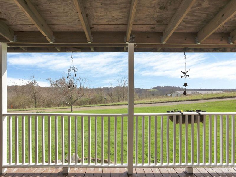 35680 Township Road 72 , Frazeysburg, OH 43822 Photo 6