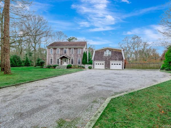 26 Box Tree Road , East Quogue, NY 11942