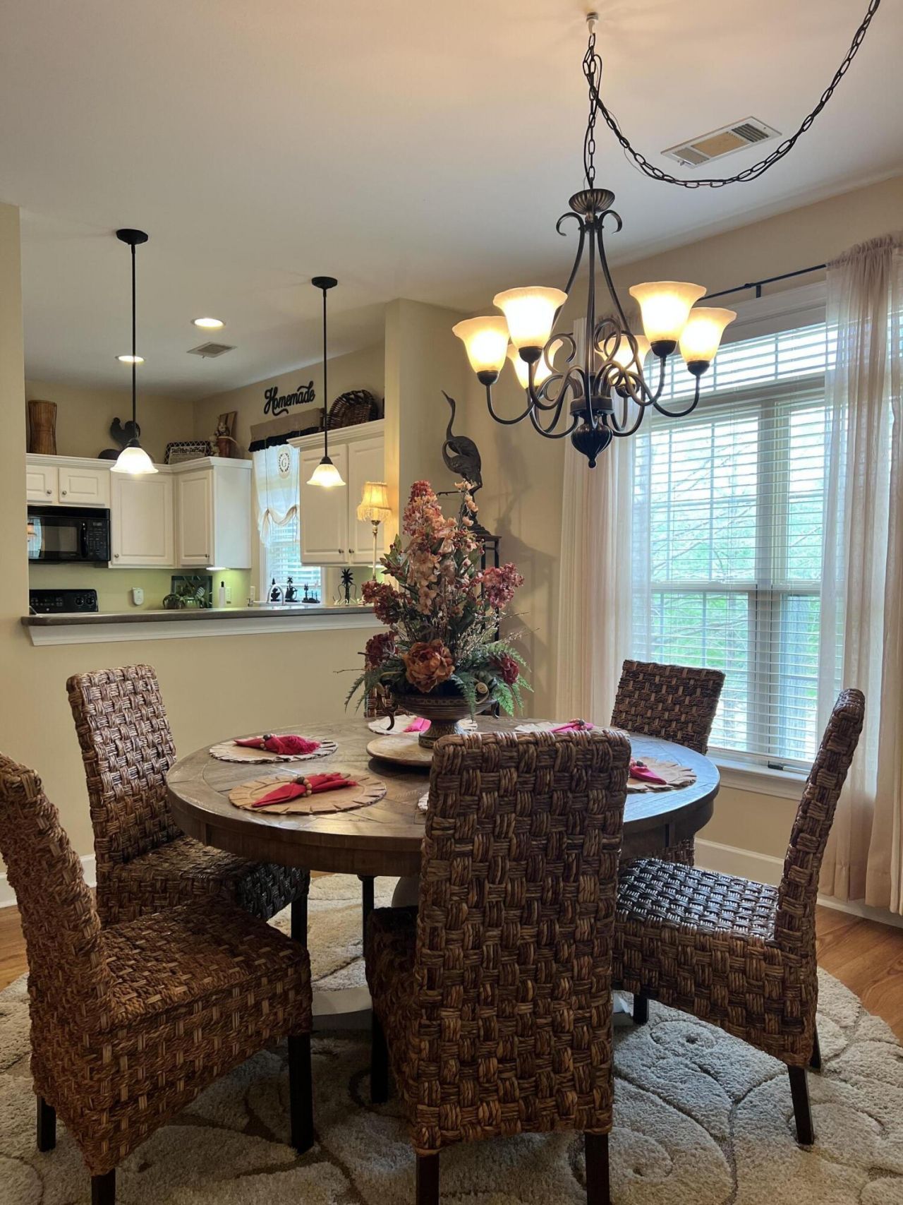 121 Ballard Lane Photo 12