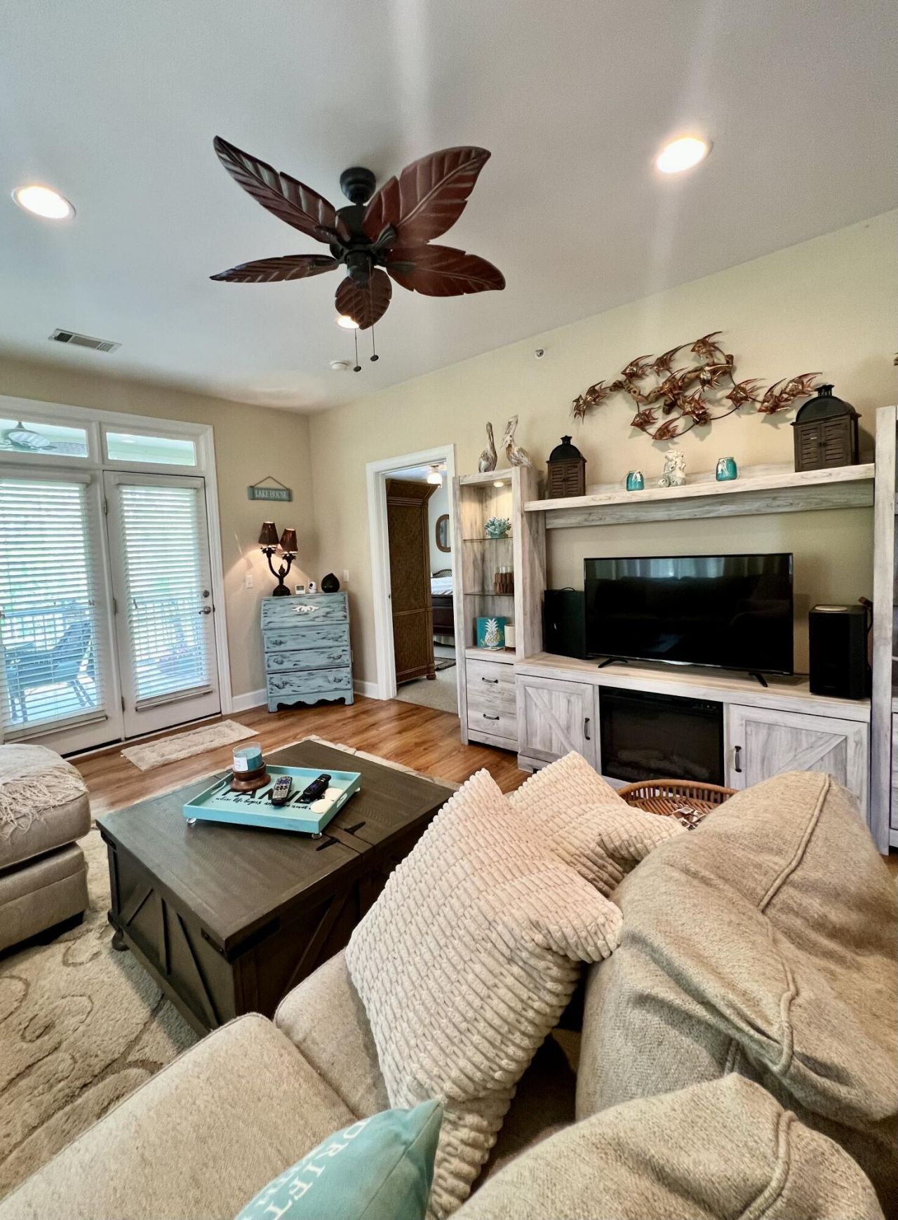 121 Ballard Lane Photo 15