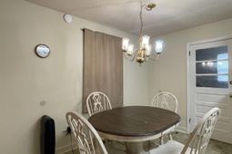 358 Railroad Avenue  photo 4