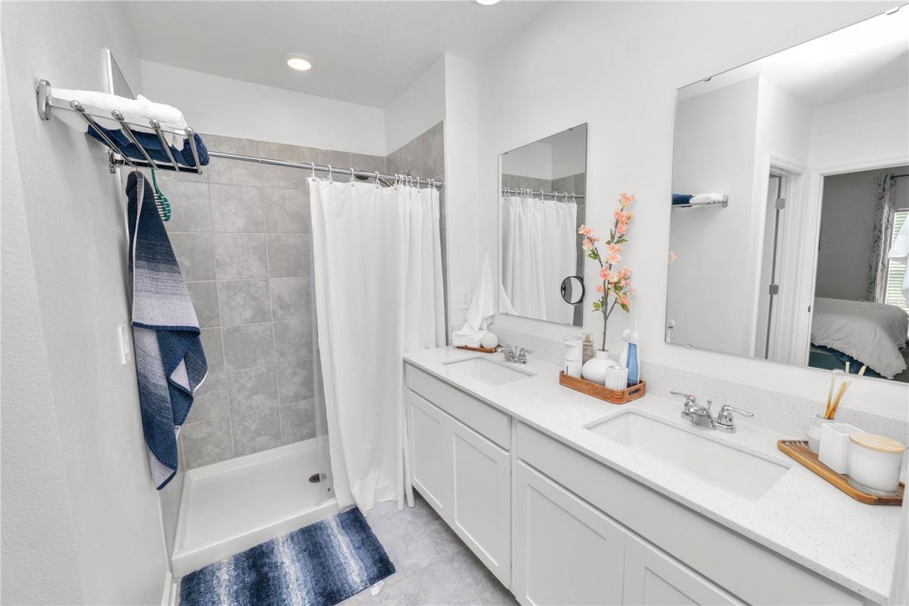 1740 White Water Court , Davenport, FL 33837 Photo