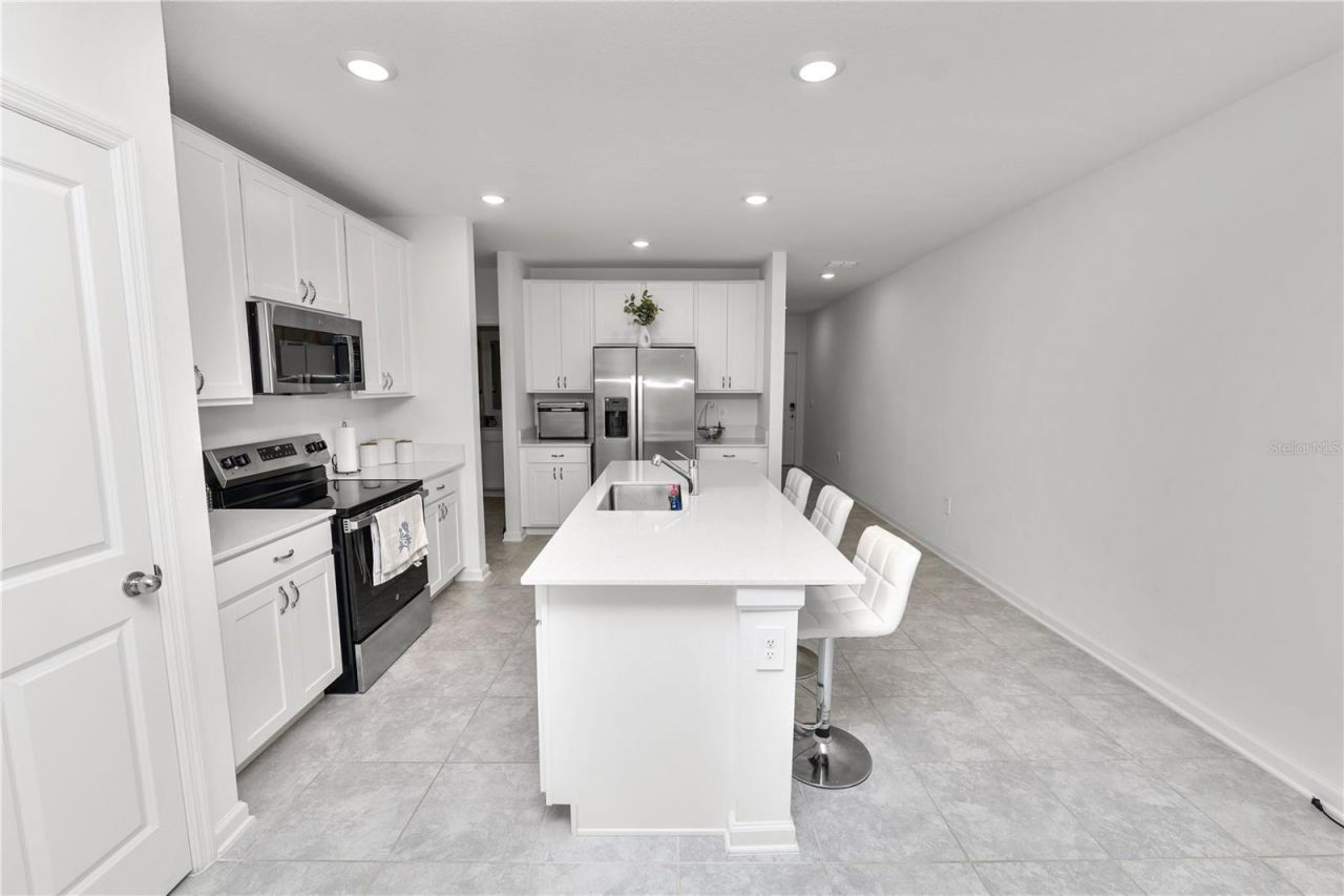 1740 White Water Court , Davenport, FL 33837 Photo