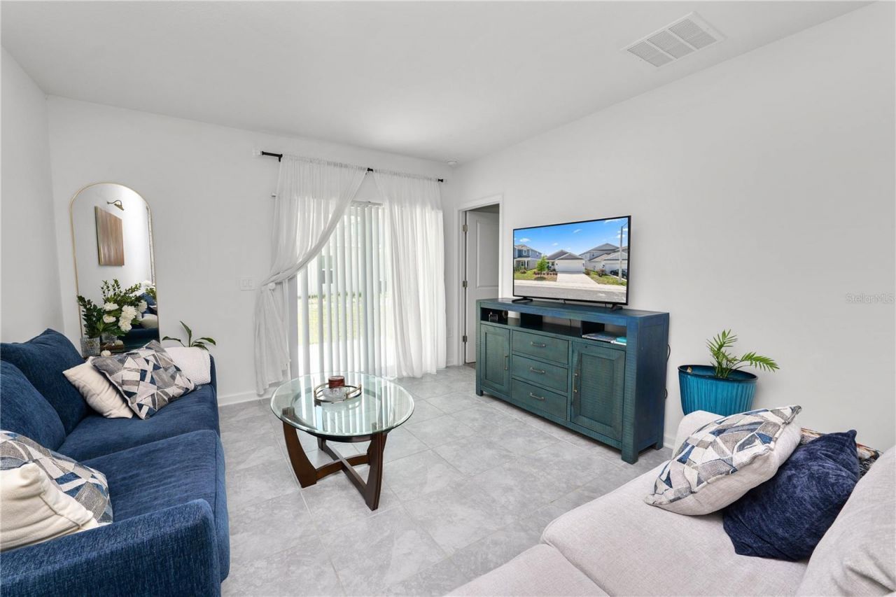 1740 White Water Court , Davenport, FL 33837 Photo