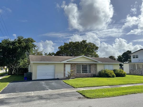 200 SW 4th Street, Boca Raton, FL 33432