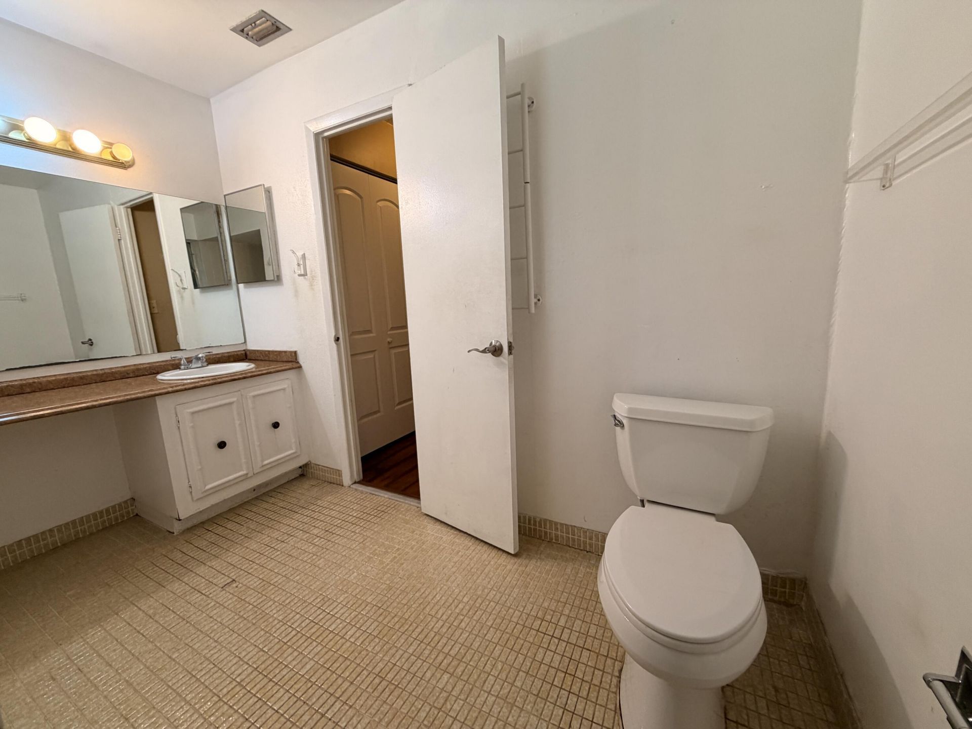 8300 SW 26th Place, Davie, FL 33328 Photo