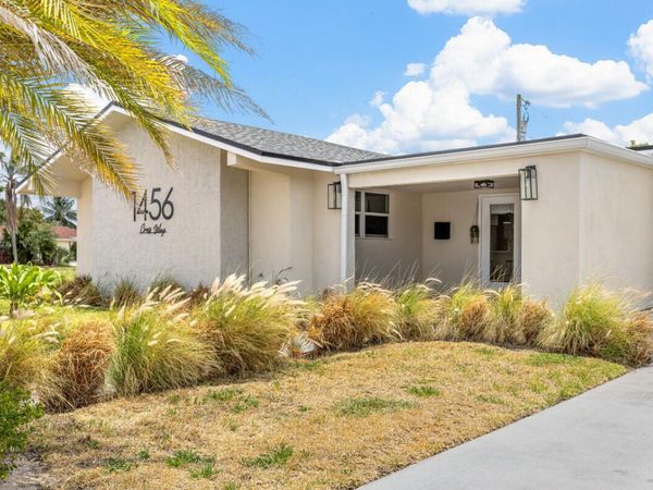 1456 Cross Way, West Palm Beach, FL 33401