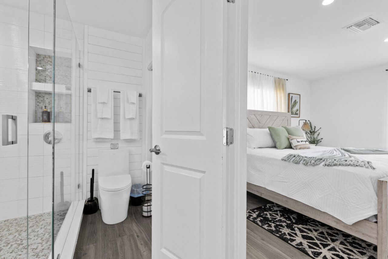 1456 Cross Way, West Palm Beach, FL 33401 Photo