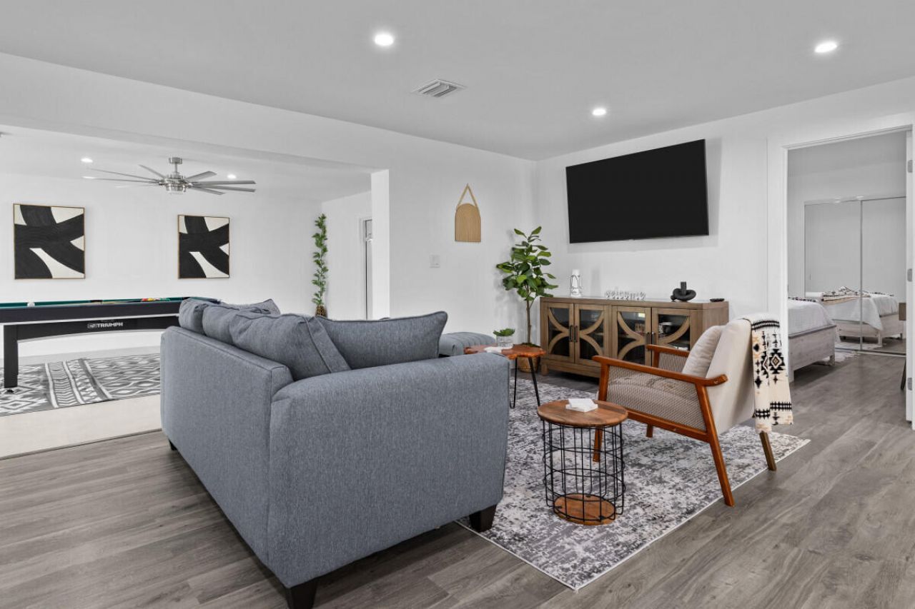 1456 Cross Way, West Palm Beach, FL 33401 Photo