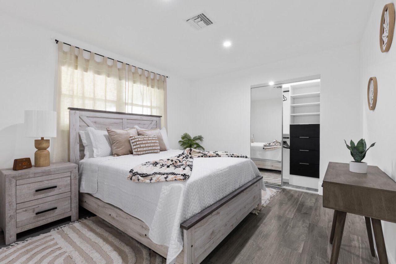 1456 Cross Way, West Palm Beach, FL 33401 Photo