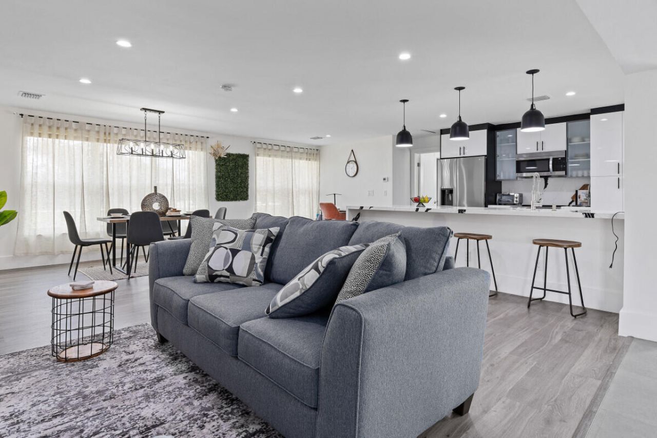 1456 Cross Way, West Palm Beach, FL 33401 Photo