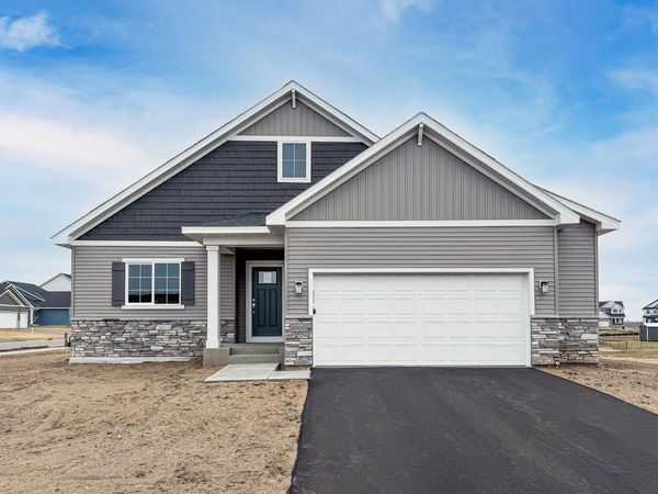 8660 Edmonson Way NE, Monticello, MN 55362