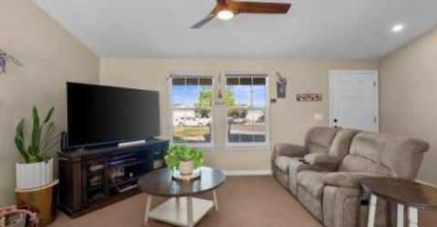 552 Spur Court, Fernley, NV 89408 Photo